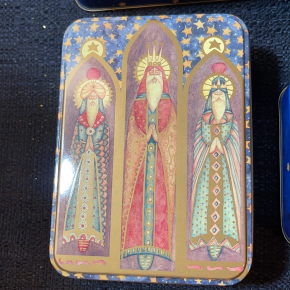 Six Assorted Vintage Gift Tins - Picture 2 of 5